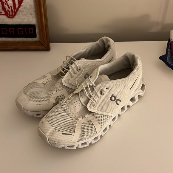 women’s on clouds!! - Picture 3 of 5